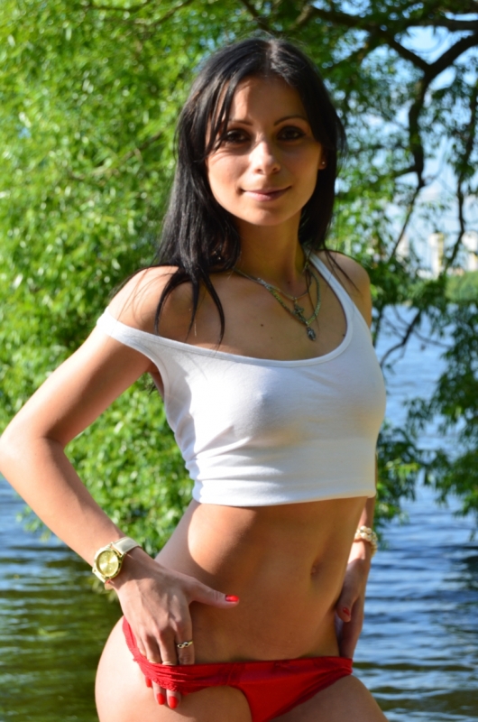 Олечка, 22